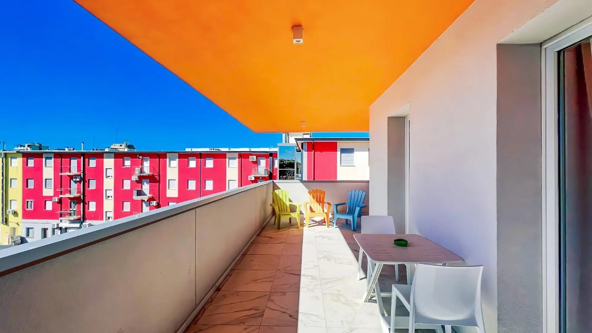 New Vibrant Apartment In Bibione